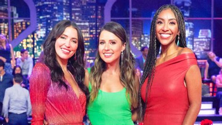 Katie Thurston Stuns In Green Mini Dress For ‘Men Tell All’ Special